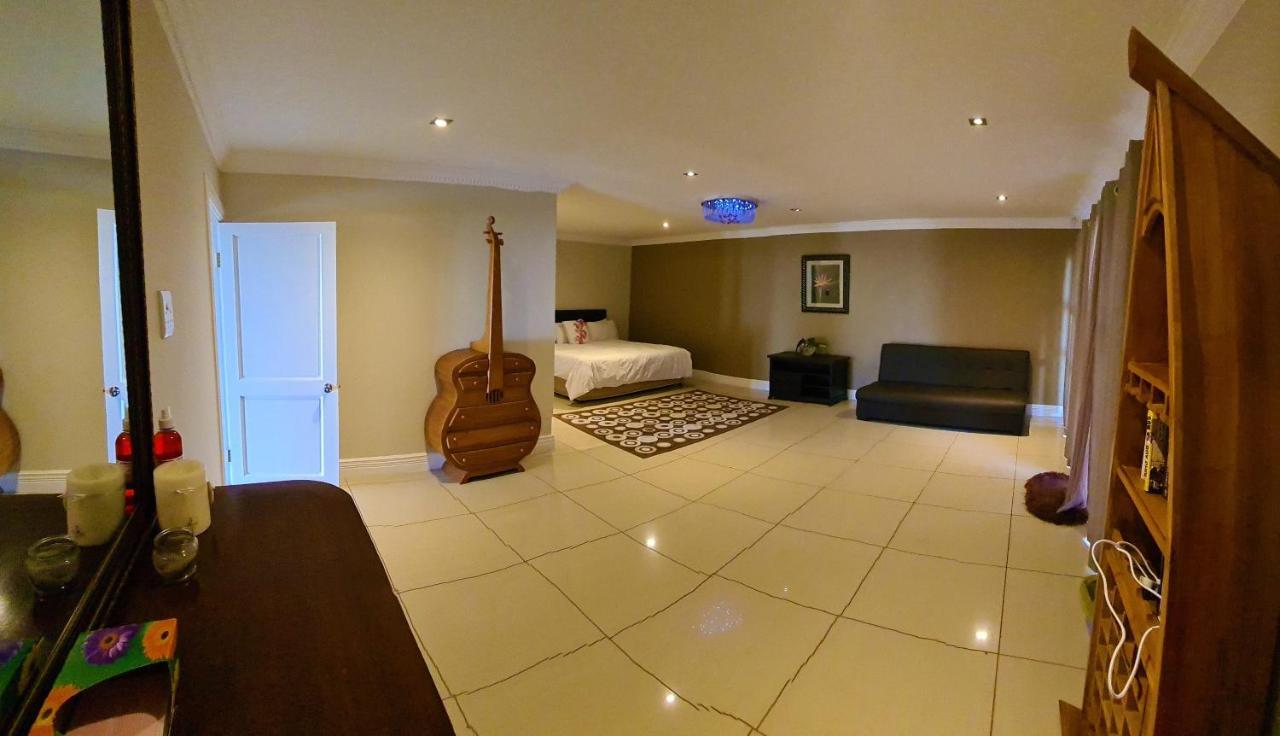 Illovo Beach House Amanzimtoti Exterior foto